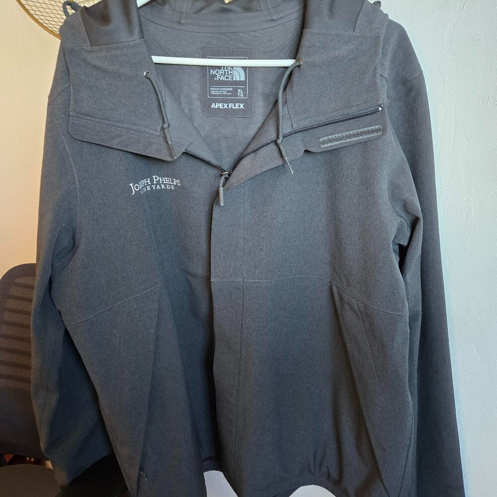 North Face Hooded Rainjacket in Grey with Joseph Phelps Winery Logos - Men XL
